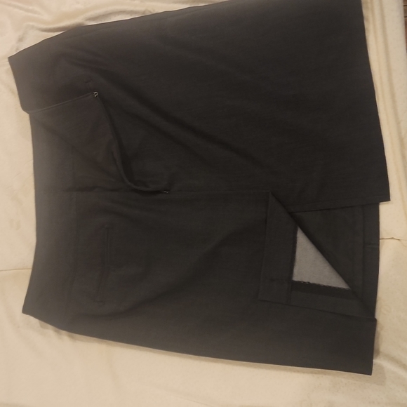 Skirt - Picture 2 of 4